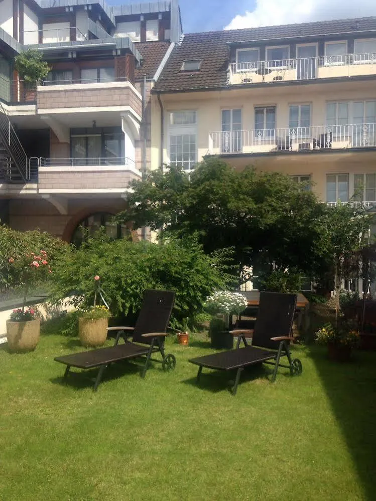 **** Aparthotel Living Am Carlsplatz Apartment Düsseldorf Deutschland