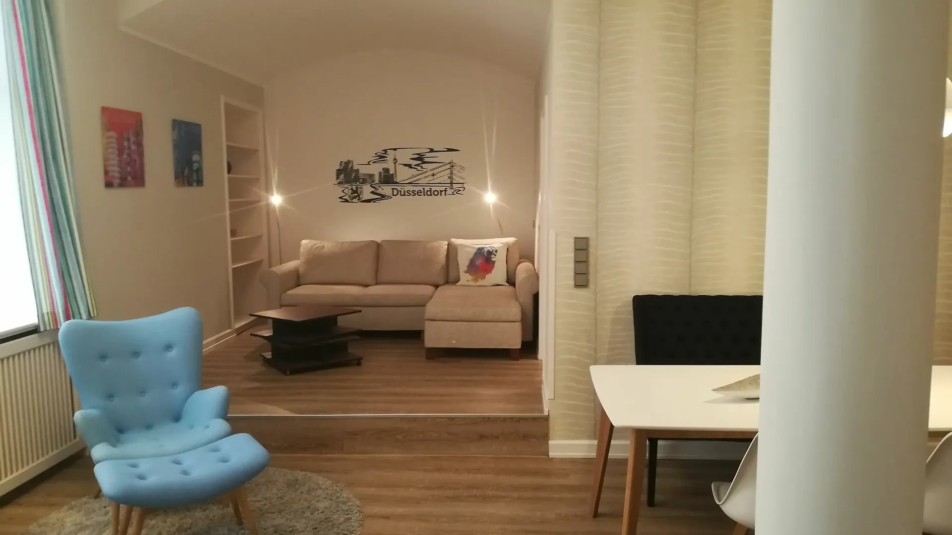 Living Am Carlsplatz Apartment デュッセルドルフ アパートホテル