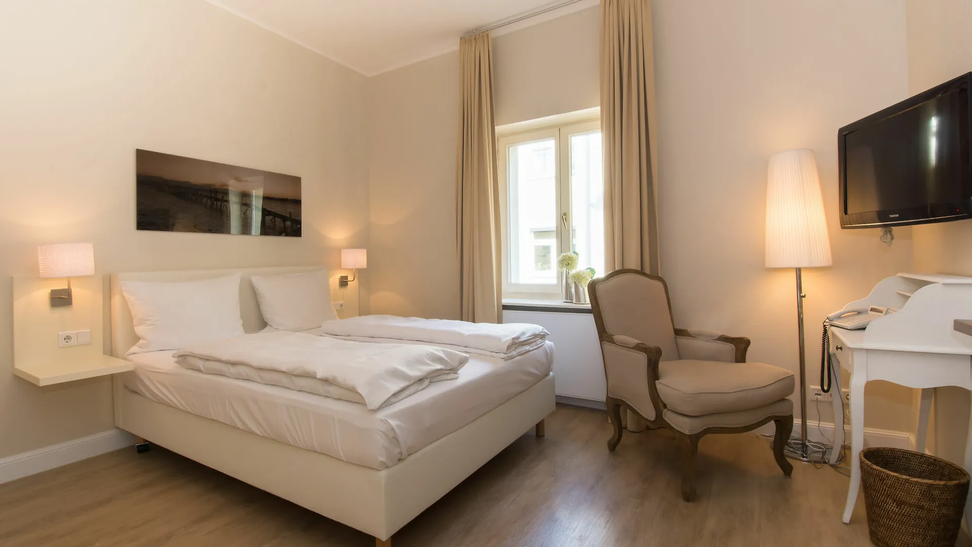 Living Am Carlsplatz Apartment デュッセルドルフ 4*,  ドイツ