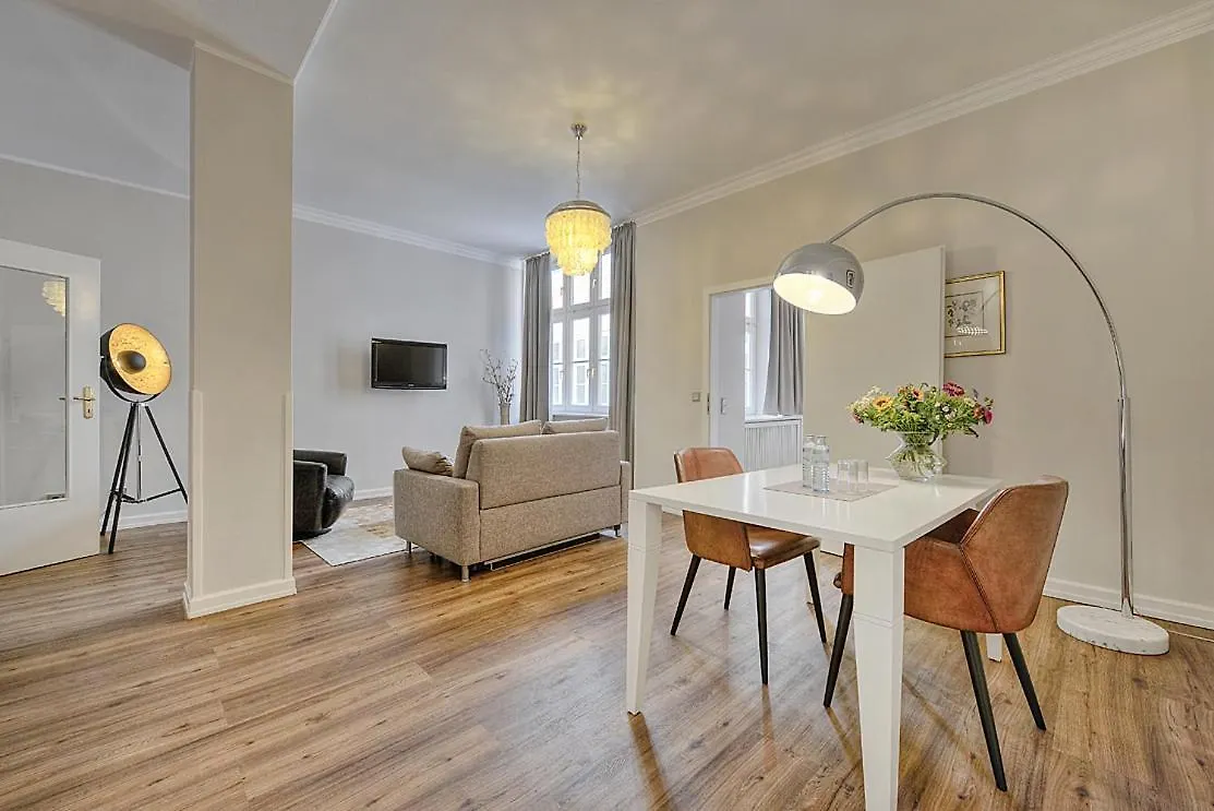 Living Am Carlsplatz Apartment デュッセルドルフ アパートホテル
